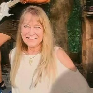 Meet your Posher, Joan